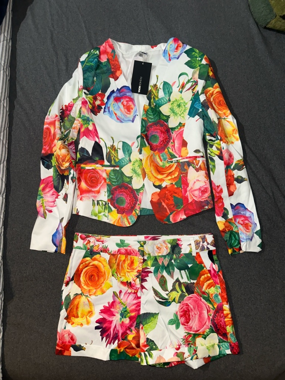 Fashion Nova White Floral Cropped Blazer & Shorts Two-Piece Set